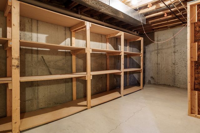 3045 Derbyshire Drive, Machesney Park, IL 61115