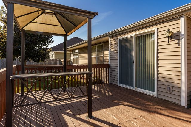 3045 Derbyshire Drive, Machesney Park, IL 61115