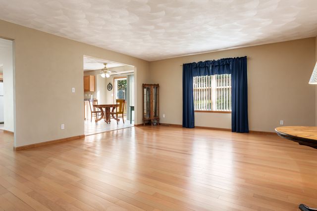 3045 Derbyshire Drive, Machesney Park, IL 61115