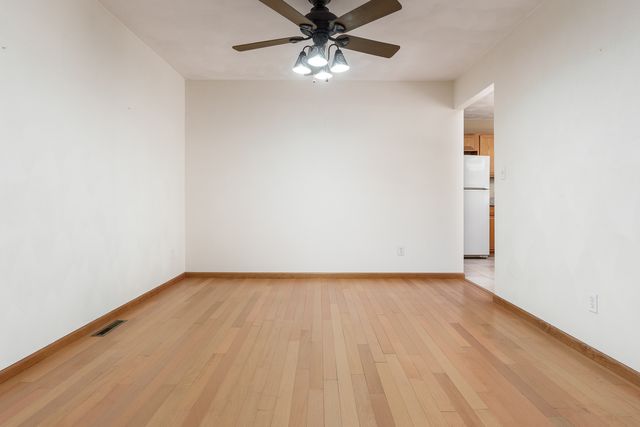 3045 Derbyshire Drive, Machesney Park, IL 61115