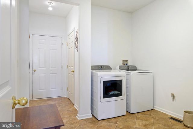 24594 HOLLYTREE CIR, Georgetown, DE 19947