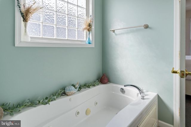 24594 HOLLYTREE CIR, Georgetown, DE 19947