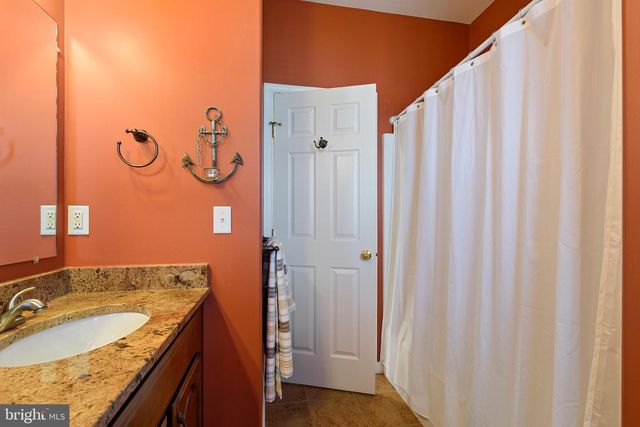 24594 HOLLYTREE CIR, Georgetown, DE 19947