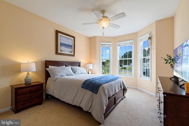 24594 HOLLYTREE CIR, Georgetown, DE 19947