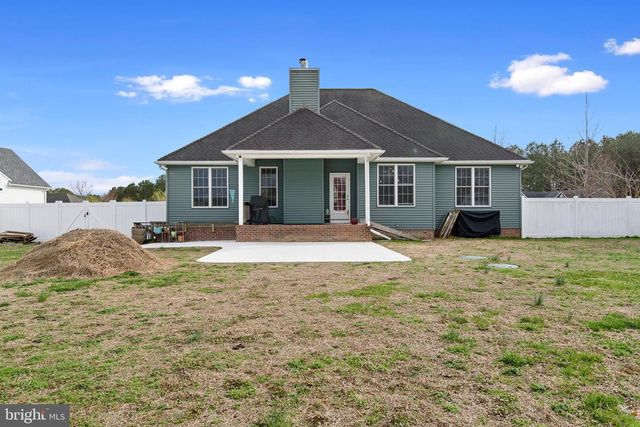 24594 HOLLYTREE CIR, Georgetown, DE 19947