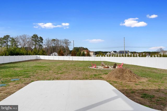 24594 HOLLYTREE CIR, Georgetown, DE 19947