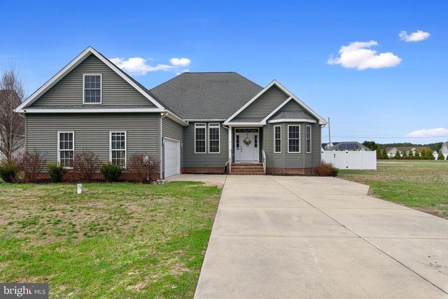 24594 HOLLYTREE CIR, Georgetown, DE 19947