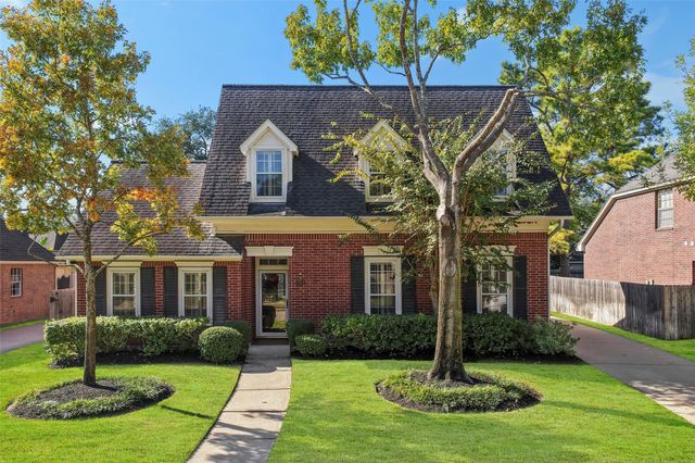 7911 Emerald Bluff Court, Houston, TX 77095