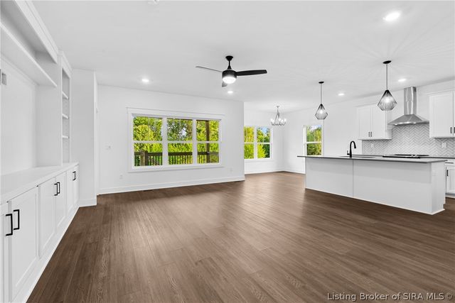 4644 Red Tail Ridge 211, Jeffersonville, IN 47130