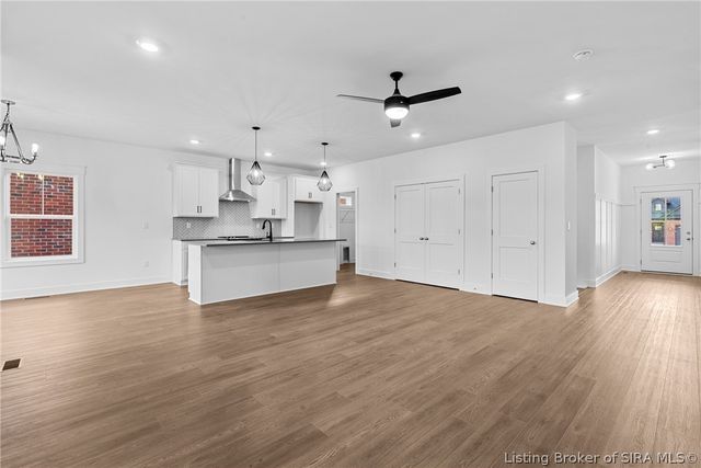 4644 Red Tail Ridge 211, Jeffersonville, IN 47130