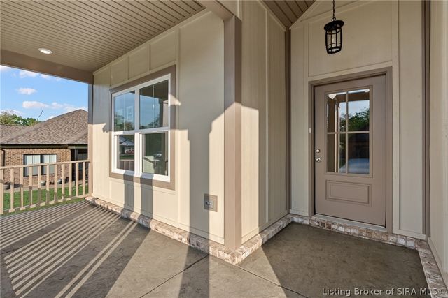 4644 Red Tail Ridge 211, Jeffersonville, IN 47130