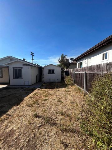 840 E 16th St, National City, CA 91950