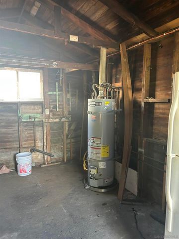 840 E 16th St, National City, CA 91950