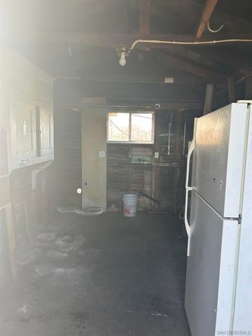 840 E 16th St, National City, CA 91950