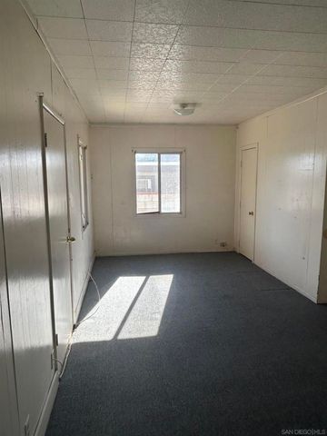 840 E 16th St, National City, CA 91950