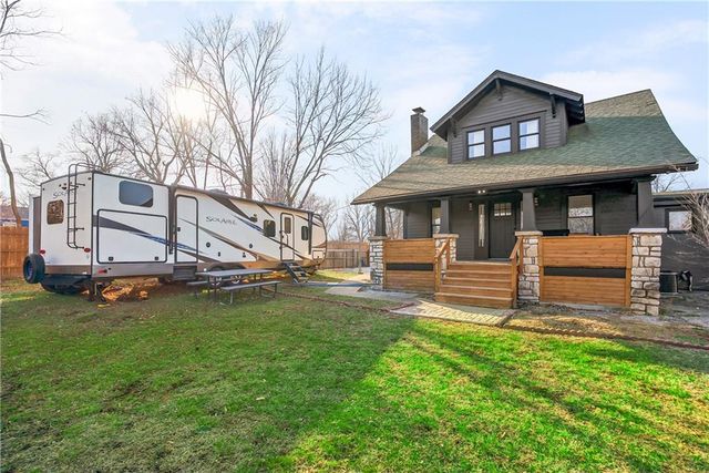 6540 James A Reed Road, Kansas City, MO 64133