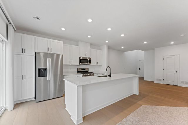10564 Glacier Lane N, Maple Grove, MN 55369