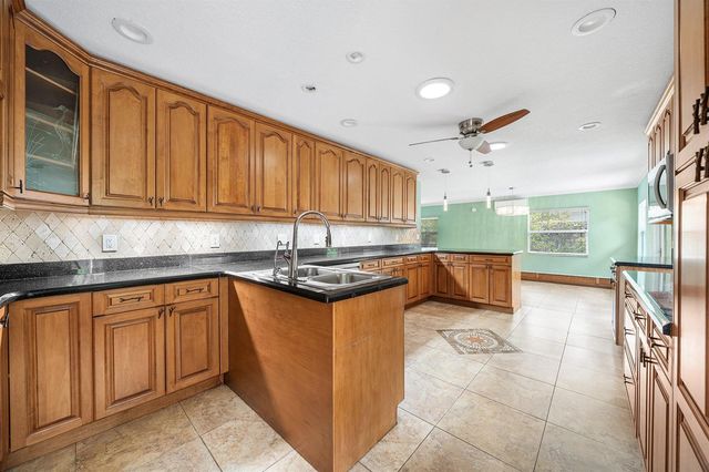2873 Riverland Road, Fort Lauderdale, FL 33312
