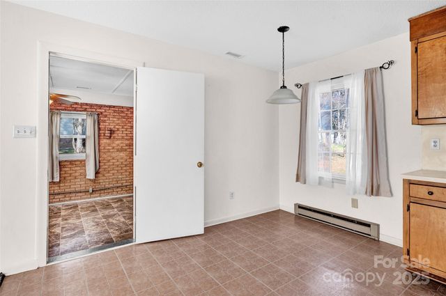 5046 Oxford School Road, Claremont, NC 28610