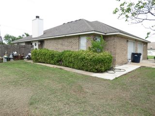 207 Axis Deer TRL, Hutto, TX 78634