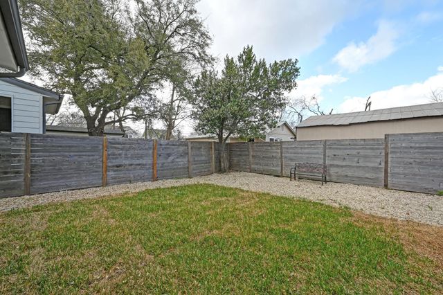 1405 Casey ST B, Austin, TX 78745