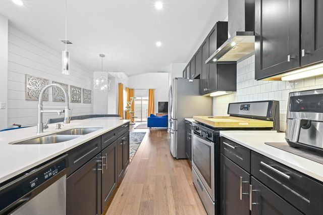 1405 Casey ST B, Austin, TX 78745