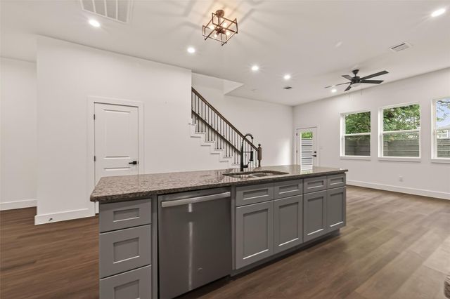 6808 Madrid Street, Houston, TX 77021