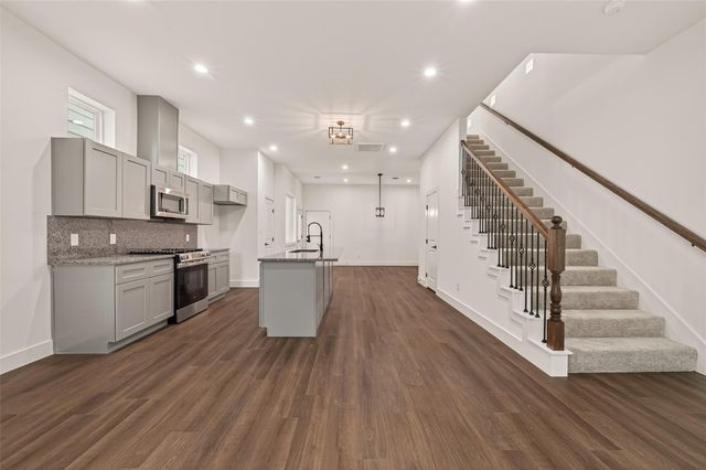 6808 Madrid Street, Houston, TX 77021