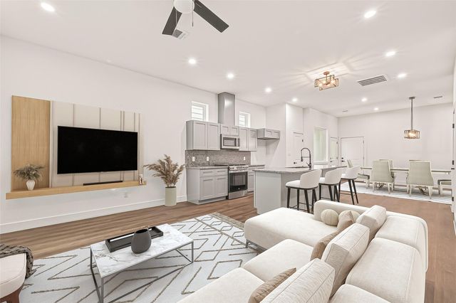 6808 Madrid Street, Houston, TX 77021