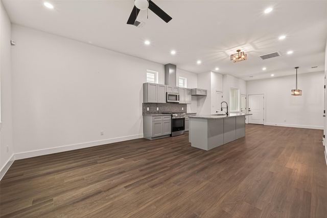 6808 Madrid Street, Houston, TX 77021