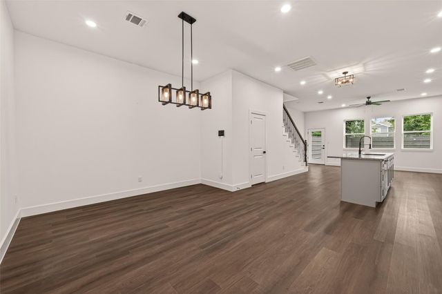 6808 Madrid Street, Houston, TX 77021