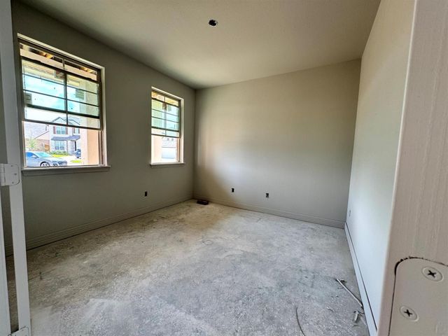 64 Shining Point Drive, Waller, TX 77484