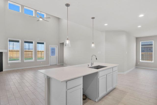 64 Shining Point Drive, Waller, TX 77484