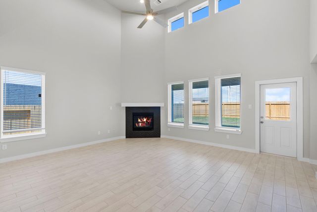 64 Shining Point Drive, Waller, TX 77484