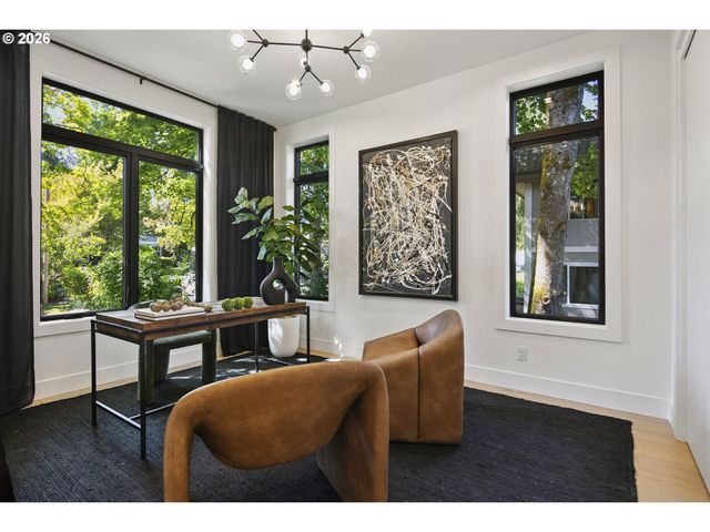703 1st St, Lake Oswego, OR 97034