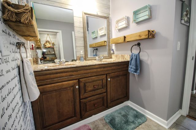 56056 Truman Drive, Three Rivers, MI 49093