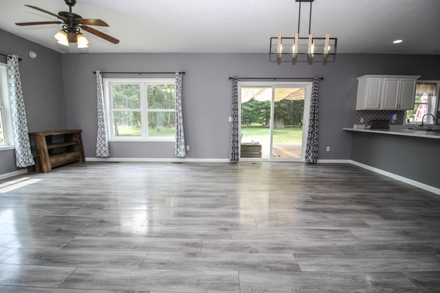 56056 Truman Drive, Three Rivers, MI 49093