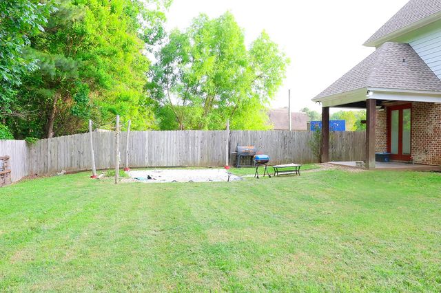 9039 Mitcham Street, Shreveport, LA 71106
