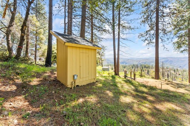 30155 Turkey Hill Rd, Foresthill, CA 95631