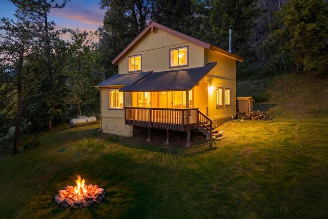 30155 Turkey Hill Rd, Foresthill, CA 95631