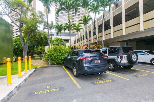 2525 Date Street 1304, Honolulu, HI 96826