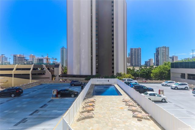 2525 Date Street 1304, Honolulu, HI 96826