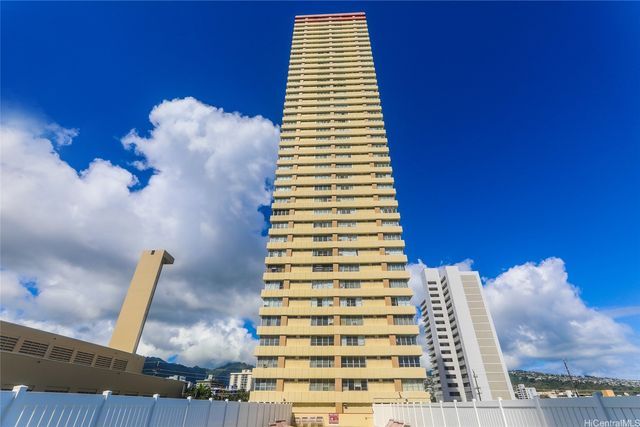 2525 Date Street 1304, Honolulu, HI 96826