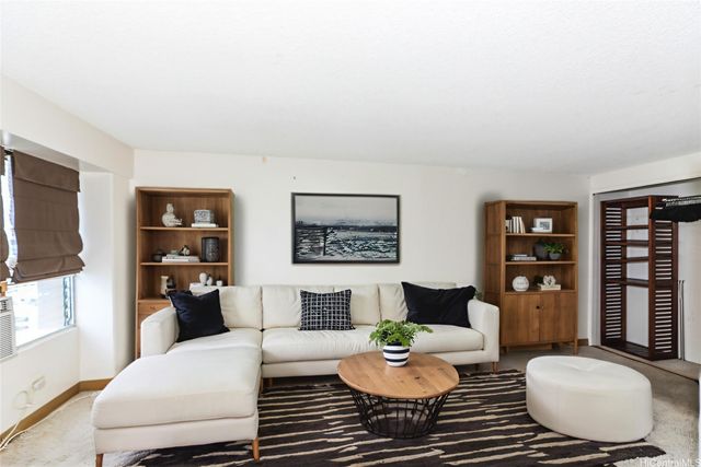2525 Date Street 1304, Honolulu, HI 96826