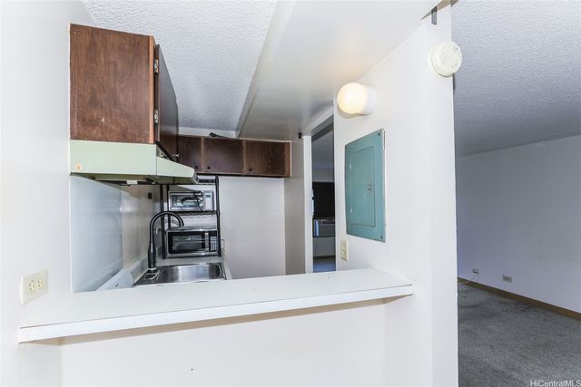 2525 Date Street 1304, Honolulu, HI 96826