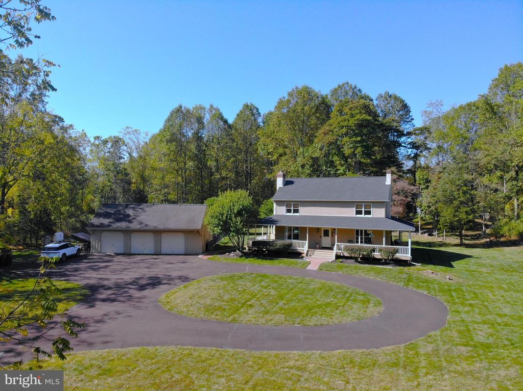 809 OLD BETHLEHEM RD, Quakertown, PA 18951