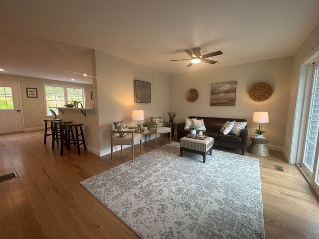 83 Kearsarge Lane, Tilton, NH 03276