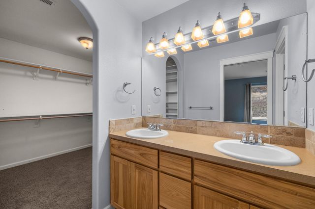 63091 Desert Sage Street, Bend, OR 97701