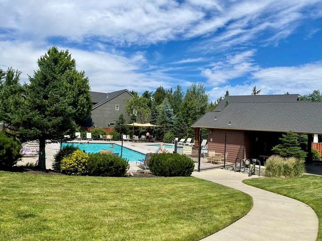 63091 Desert Sage Street, Bend, OR 97701