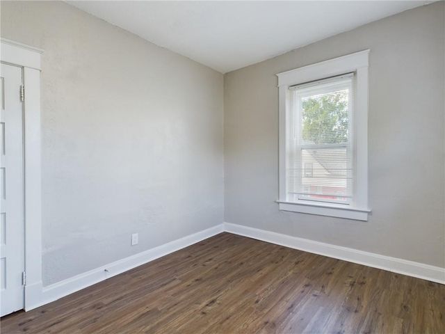 2416 E 22nd Street, Kansas City, MO 64127